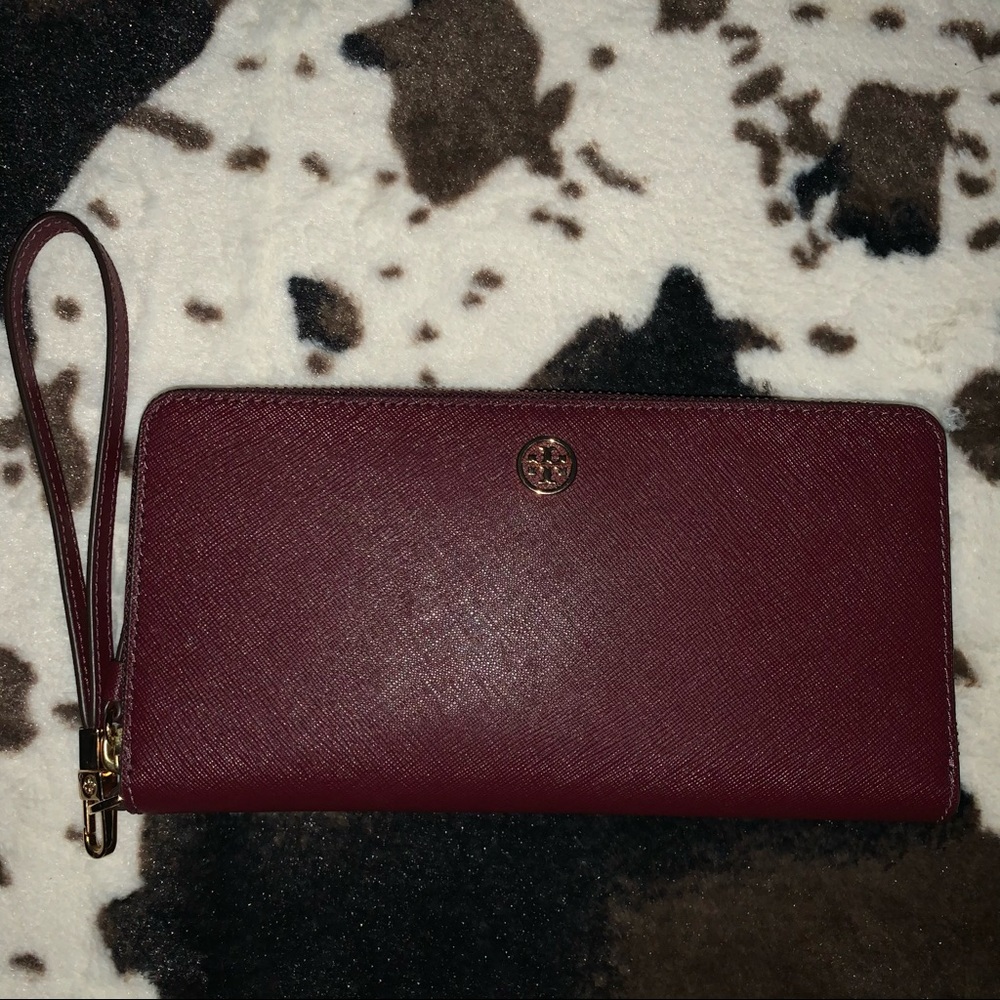 Tory Burch, ROBINSON PASSPORT CONTINENTAL WALLET